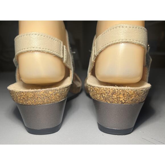 Naot Sandals Womens Size 6 Gray & Black Leather Wedge Slingback Buckle Comfort - Picture 6 of 9